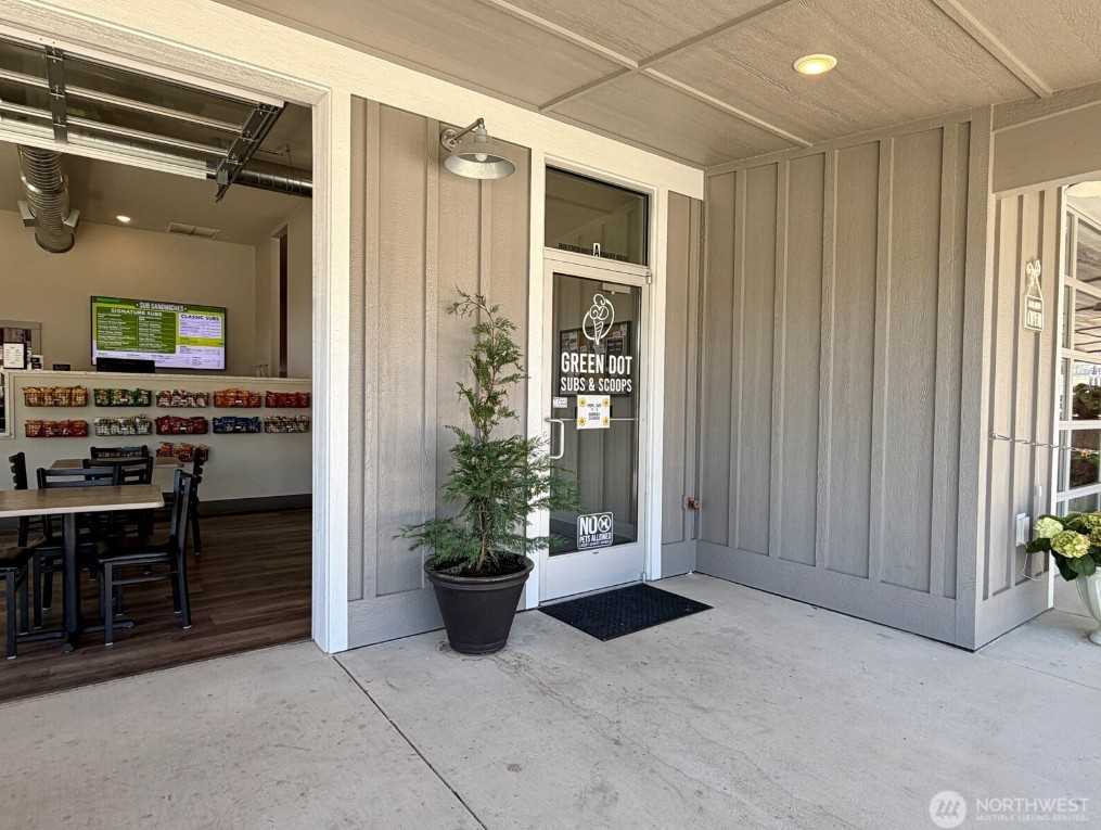 10 Wapato Point Pkwy #10A - Photo 2 of 15
