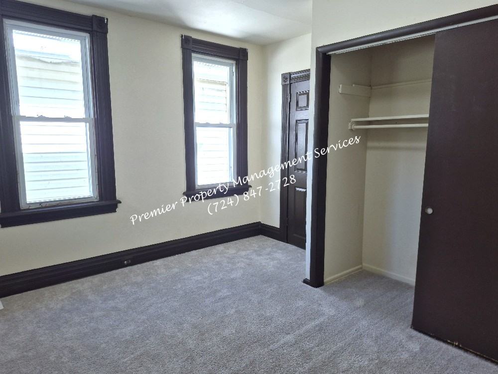 1708 5th Ave #1 - Photo 4 of 14