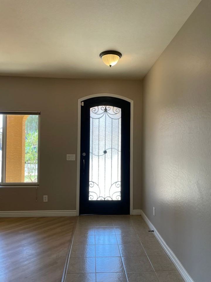 6415 S 49th Gln - Photo 2 of 17