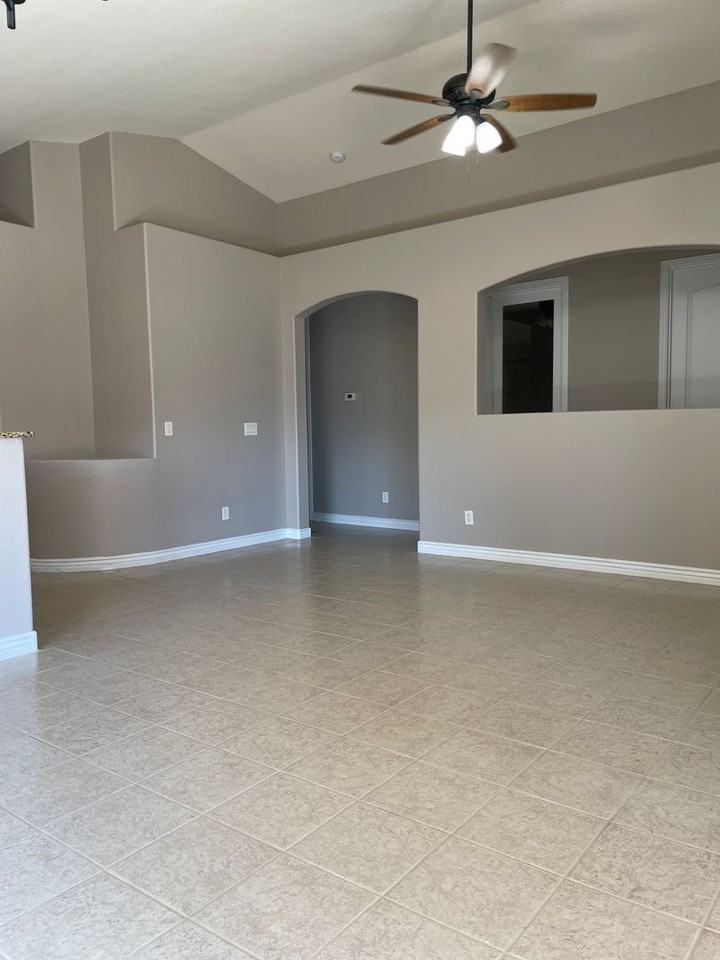 6415 S 49th Gln - Photo 3 of 17