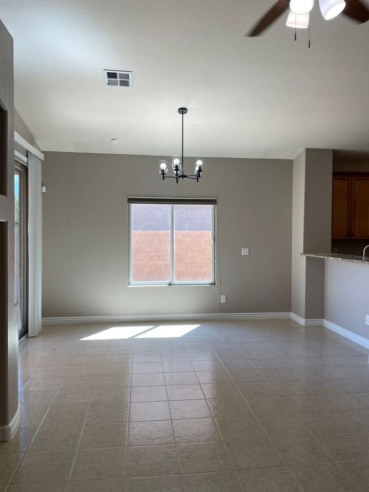 6415 S 49th Gln - Photo 4 of 17