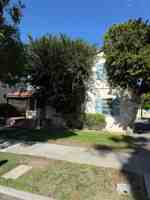 featured image of 452 S 3rd St