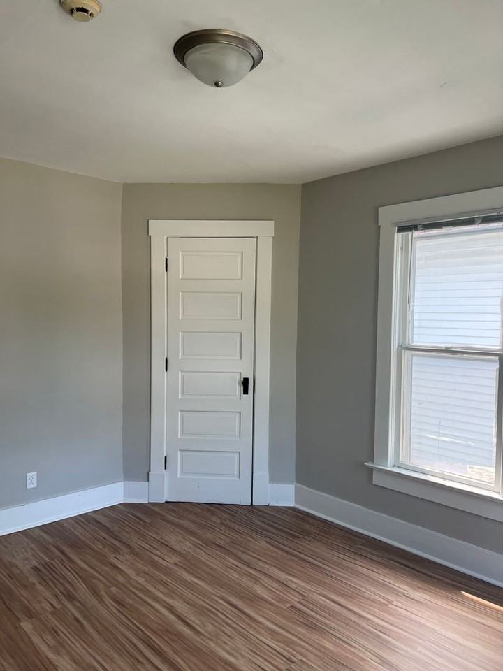 1454 S 7th St - Photo 4 of 16