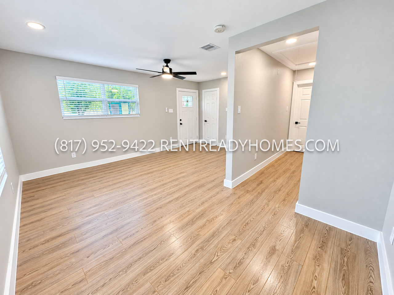 10246 Palestine St - Photo 2 of 13