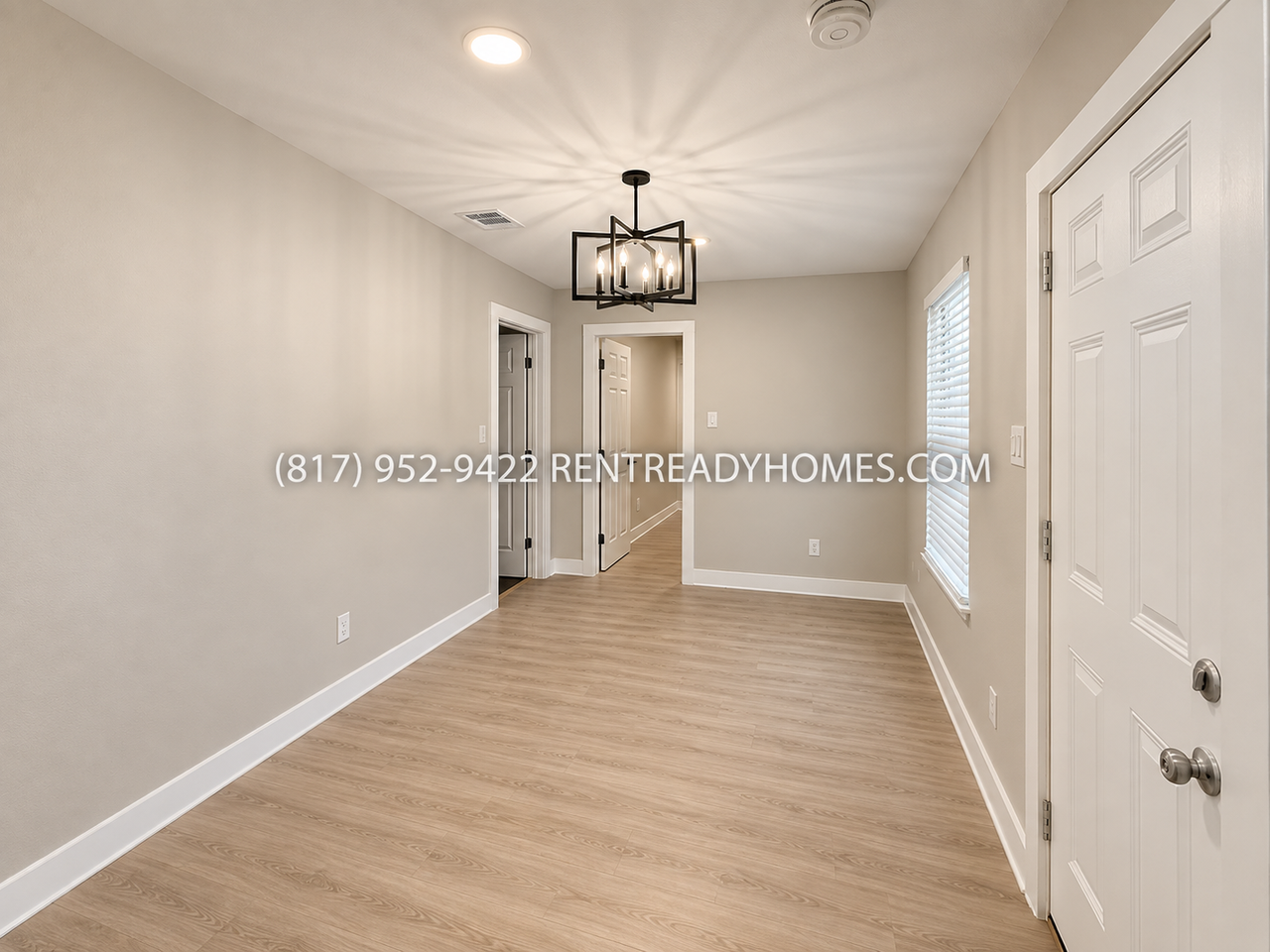 10246 Palestine St - Photo 3 of 13
