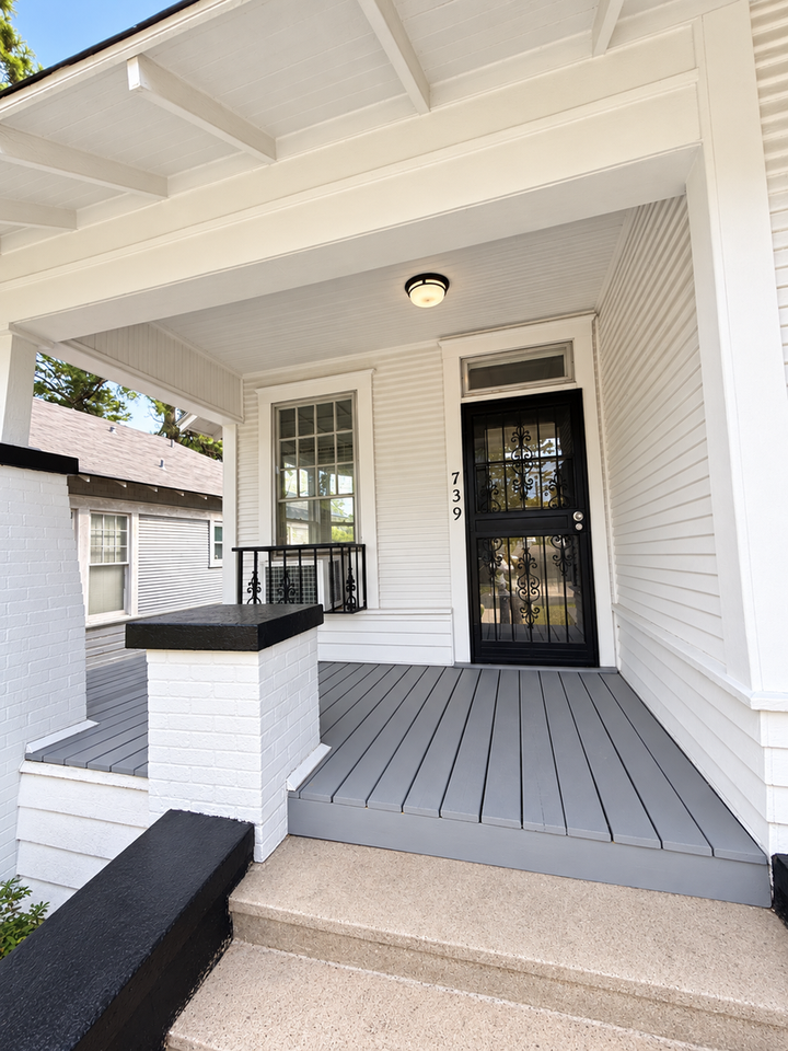 739 College St - Photo 5 of 40