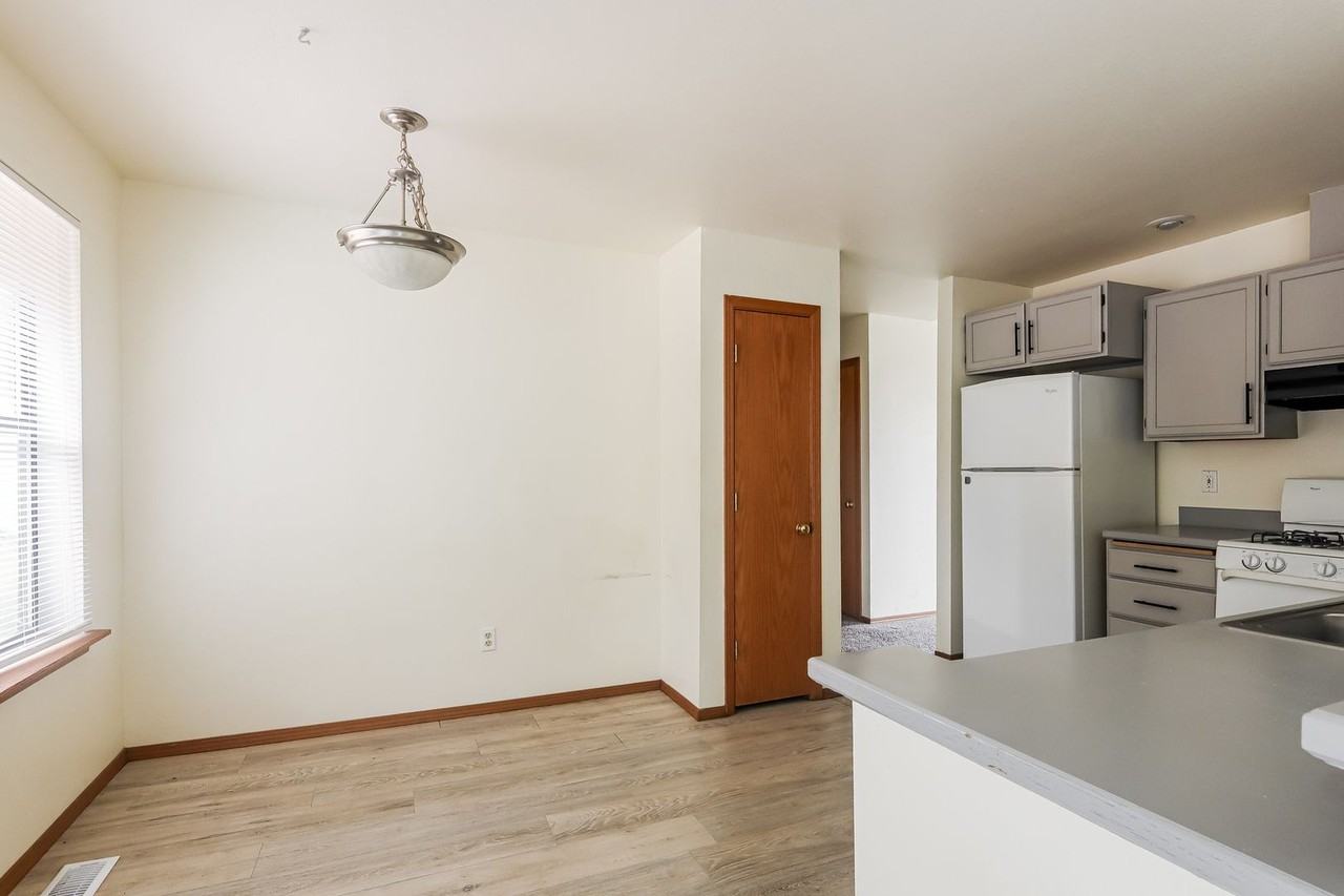 7813 Box Elder Dr Sw - Photo 7 of 20