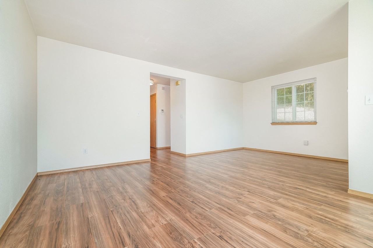 3738 S Perry St - Photo 2 of 20
