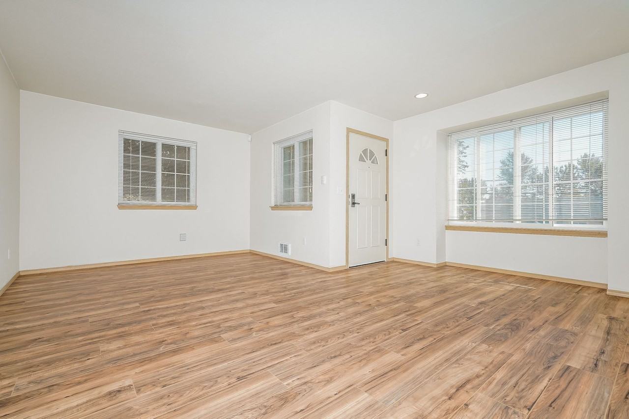 3738 S Perry St - Photo 3 of 20