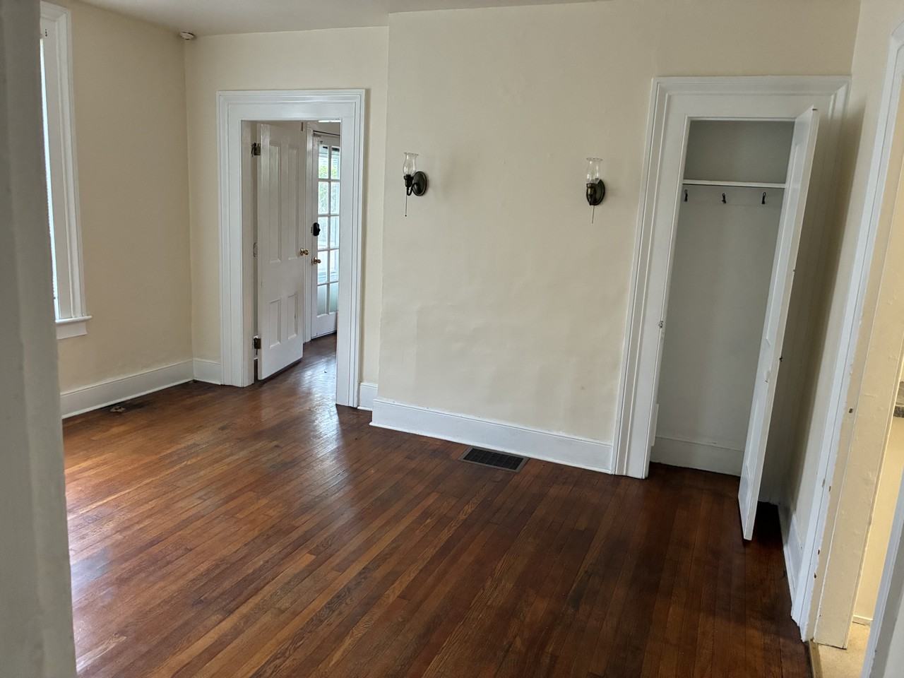51 Pulteney St #1 - Photo 4 of 15