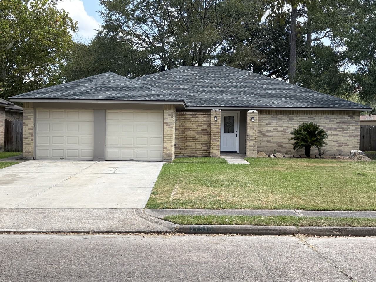 17518 Mallett St