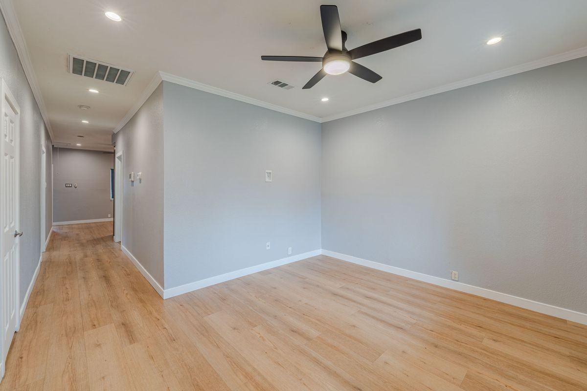 146 W 57th St - Photo 7 of 21