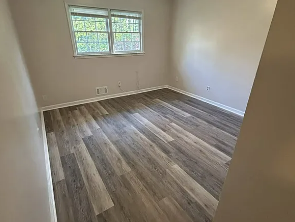 293 Shelton Woods Ct - Photo 3 of 7