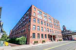 145 Canal St E - Photo 1 of 1