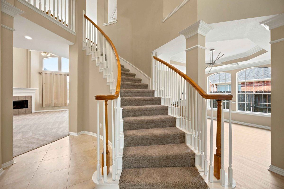 14715 Golden Bough Ln - Photo 3 of 29
