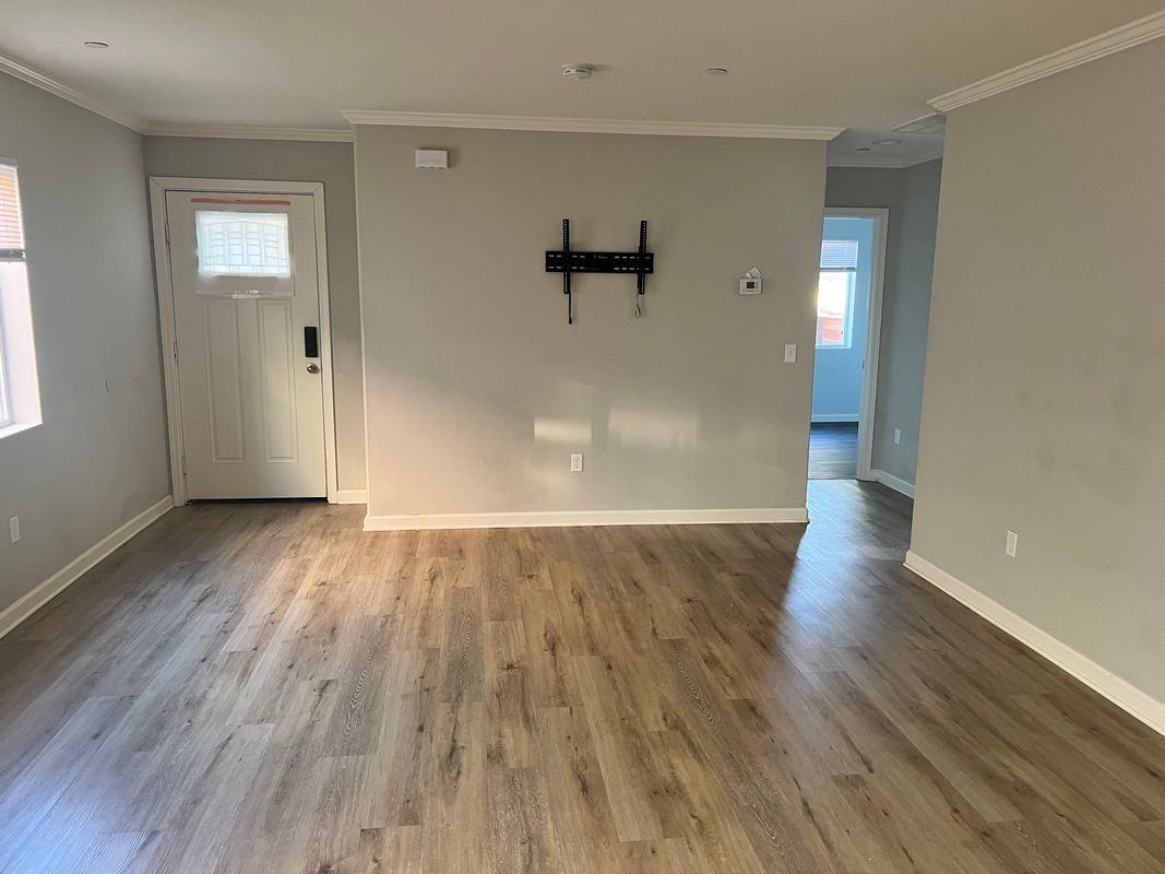 1153 S Buena Vista St - Photo 3 of 10