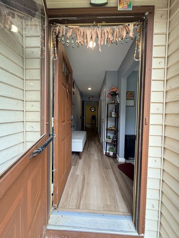 7 Hoffman Ct - Photo 2 of 45