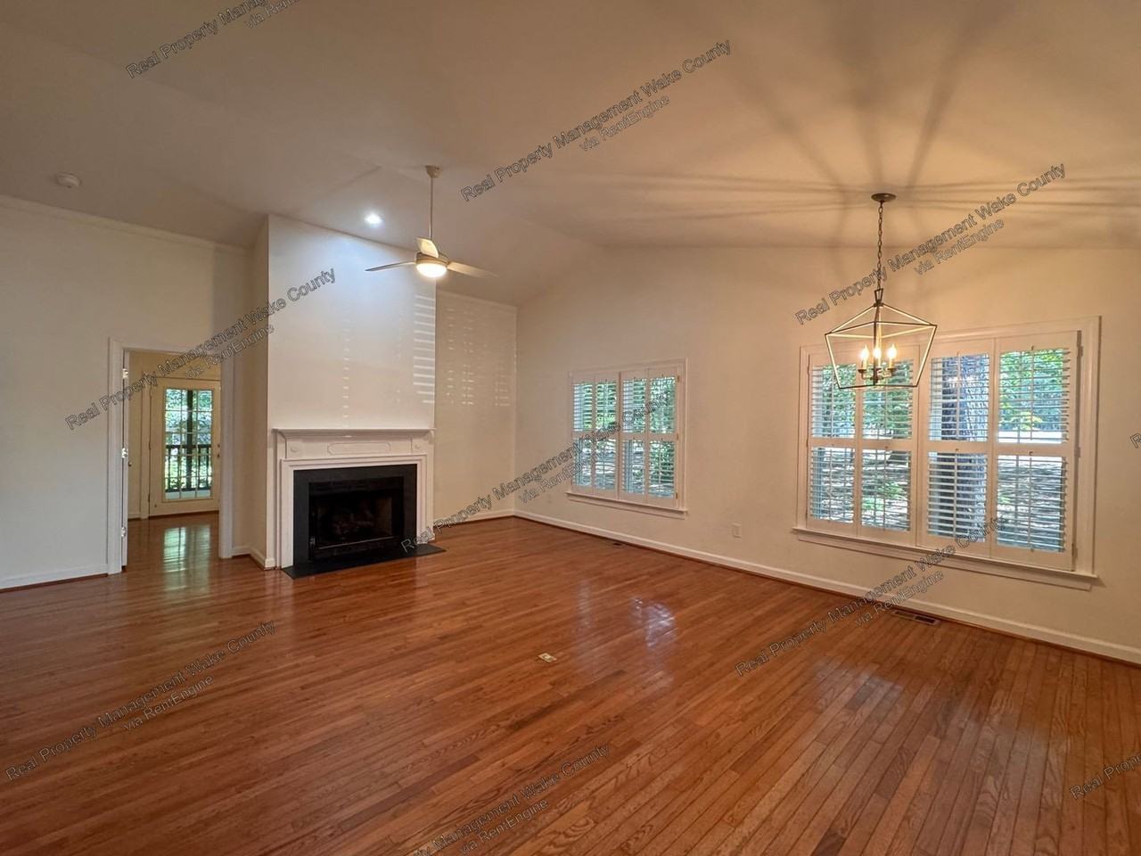 100 Halsmer Ct - Photo 4 of 31