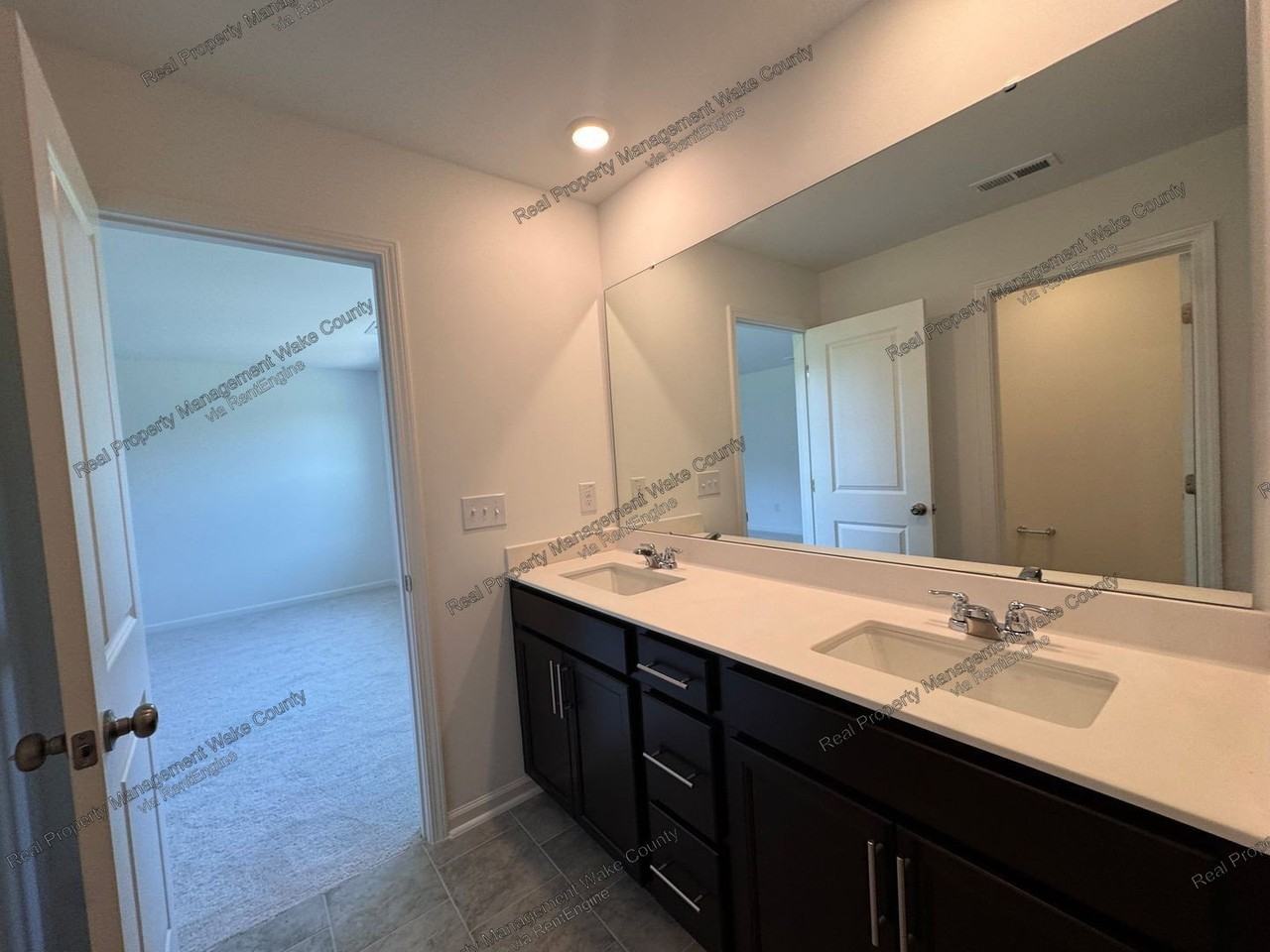 254 Snowfield Dr - Photo 6 of 32