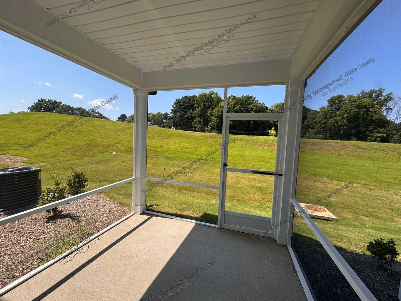 254 Snowfield Dr - Photo 7 of 32