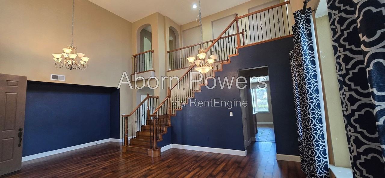 4100 Borders Dr - Photo 5 of 37