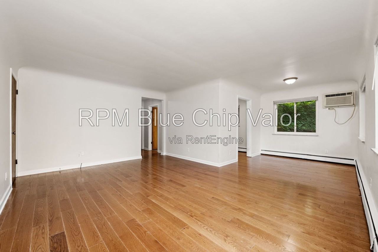 3519 Linwood Ave #2 - Photo 6 of 18