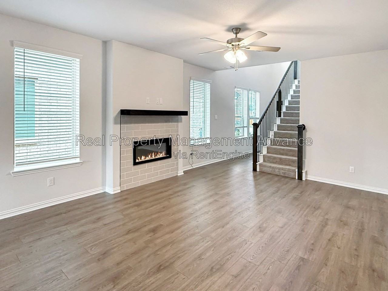 2518 Hawkins Street - Photo 5 of 40