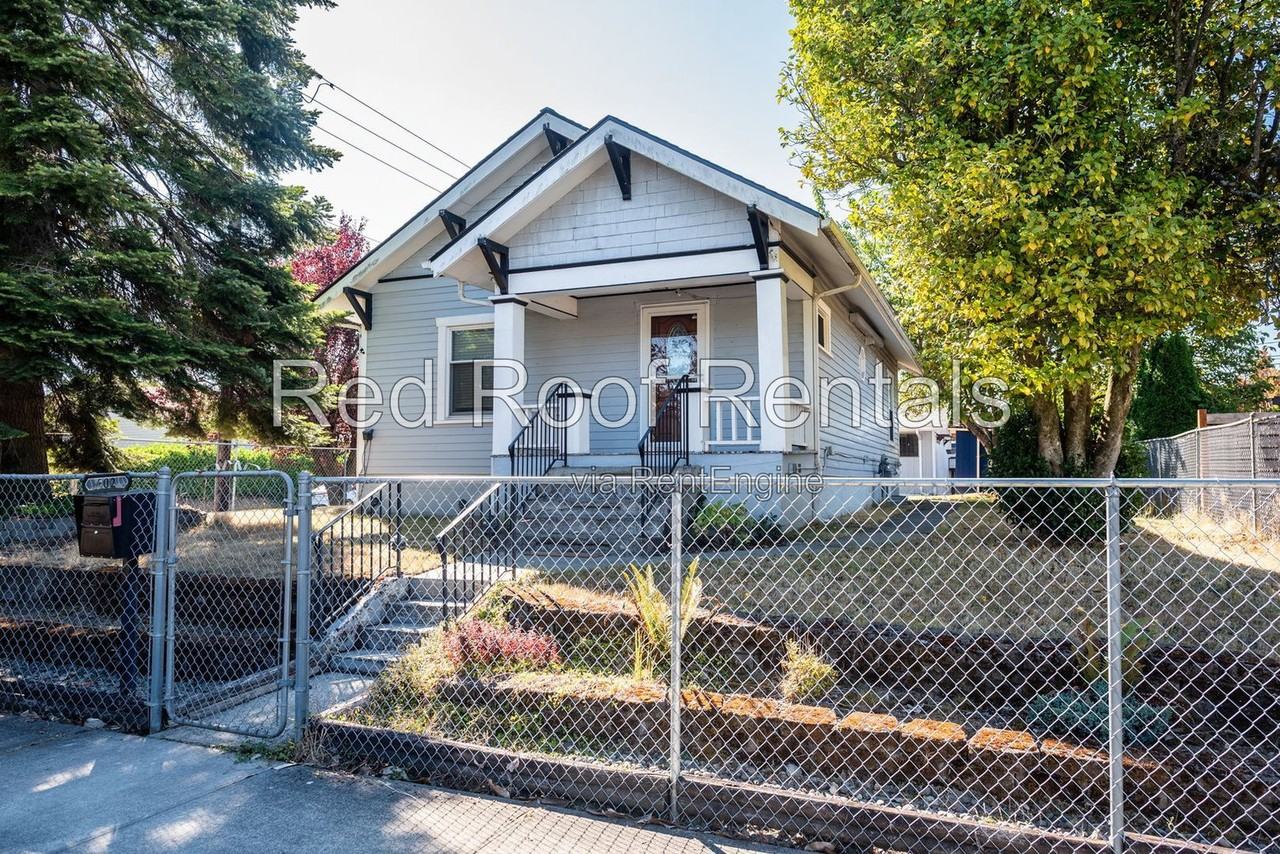 702 S 51st St - Photo 2 of 50