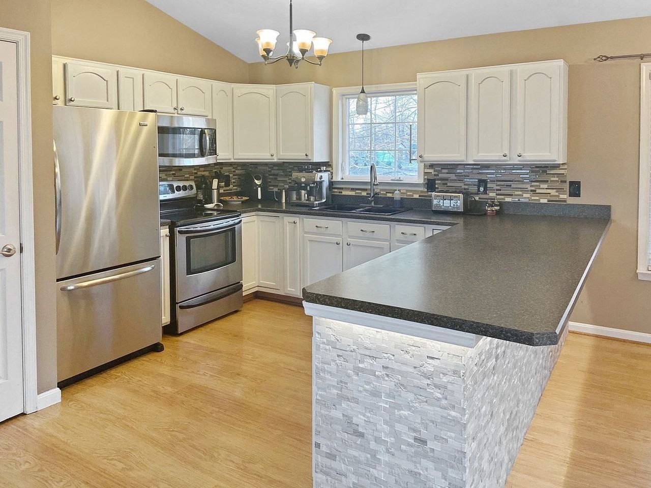 3144 Holland Cliffs Rd - Photo 2 of 26