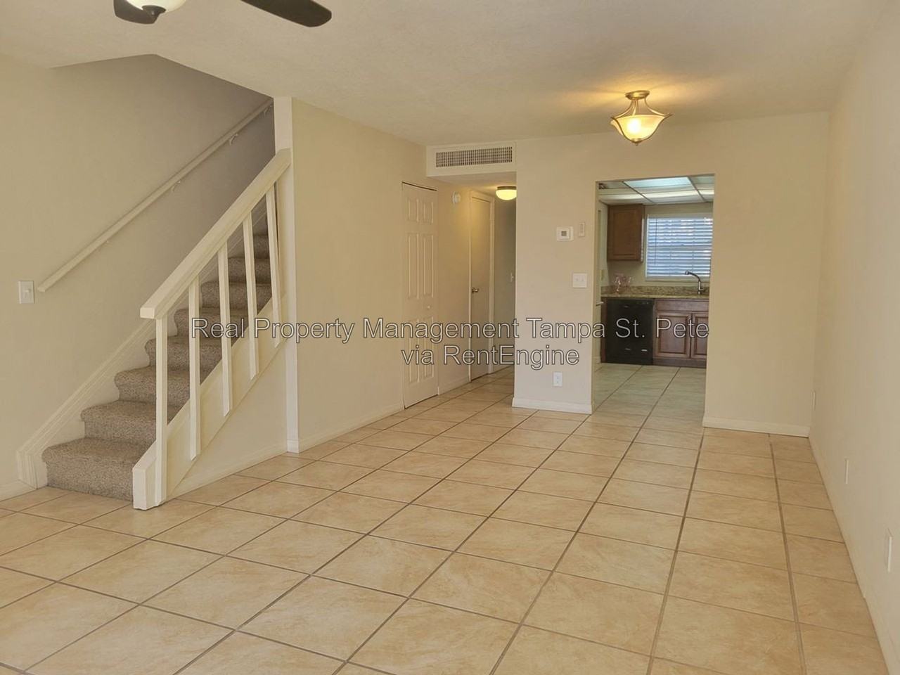 711 Russell Ln - Photo 6 of 21
