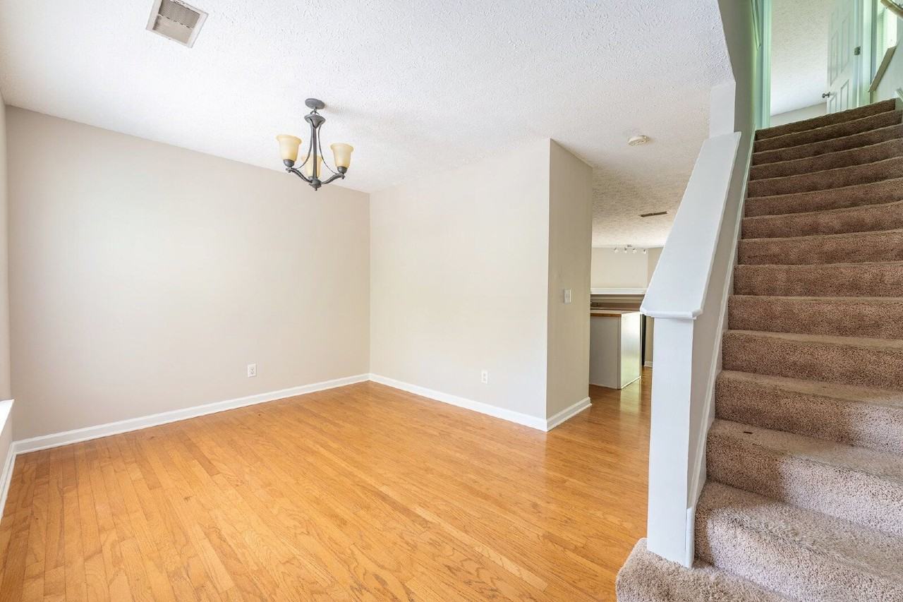 213 Shadow Glen Dr - Photo 7 of 24