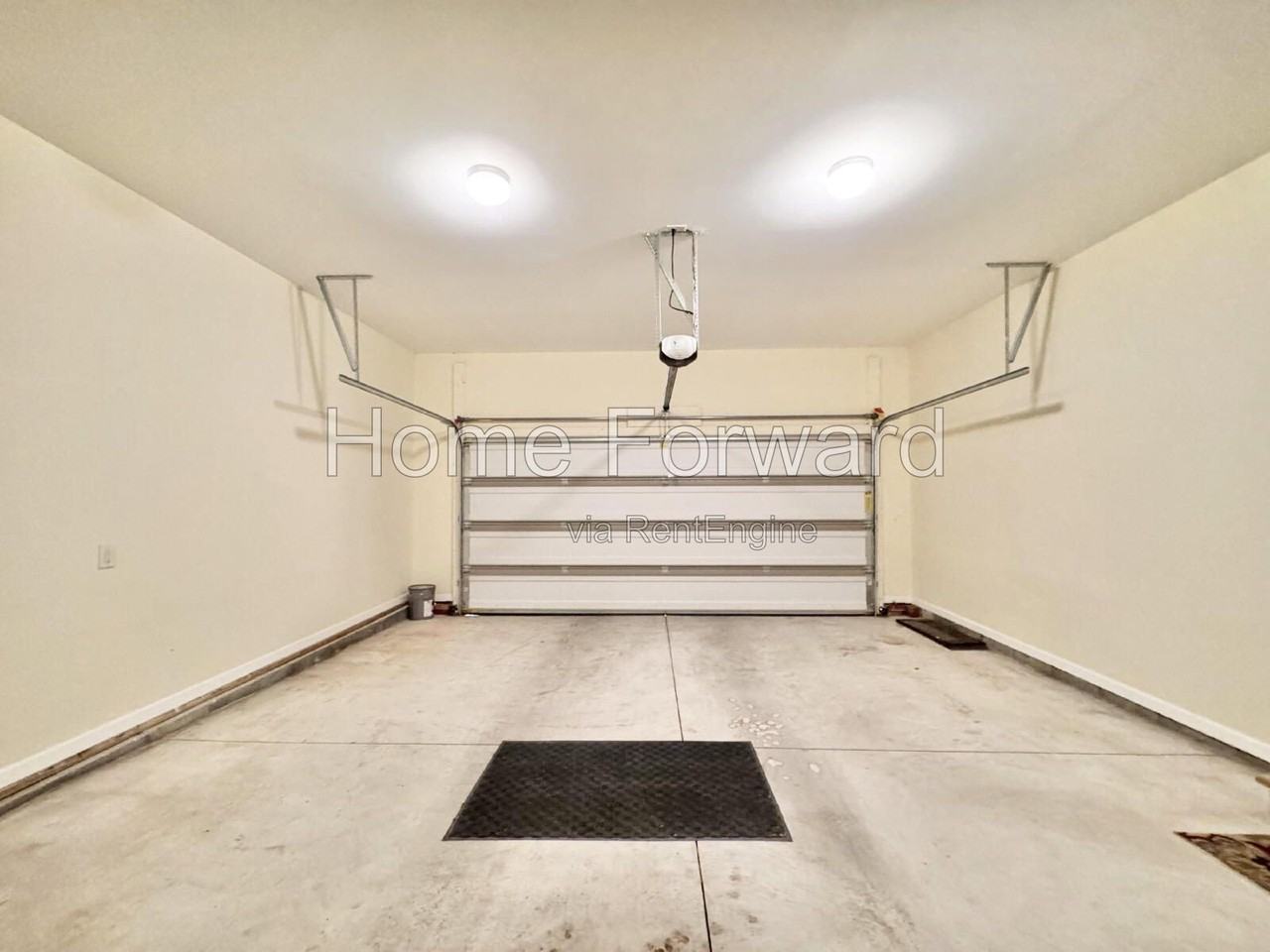 1717 Bettys Ct - Photo 5 of 20