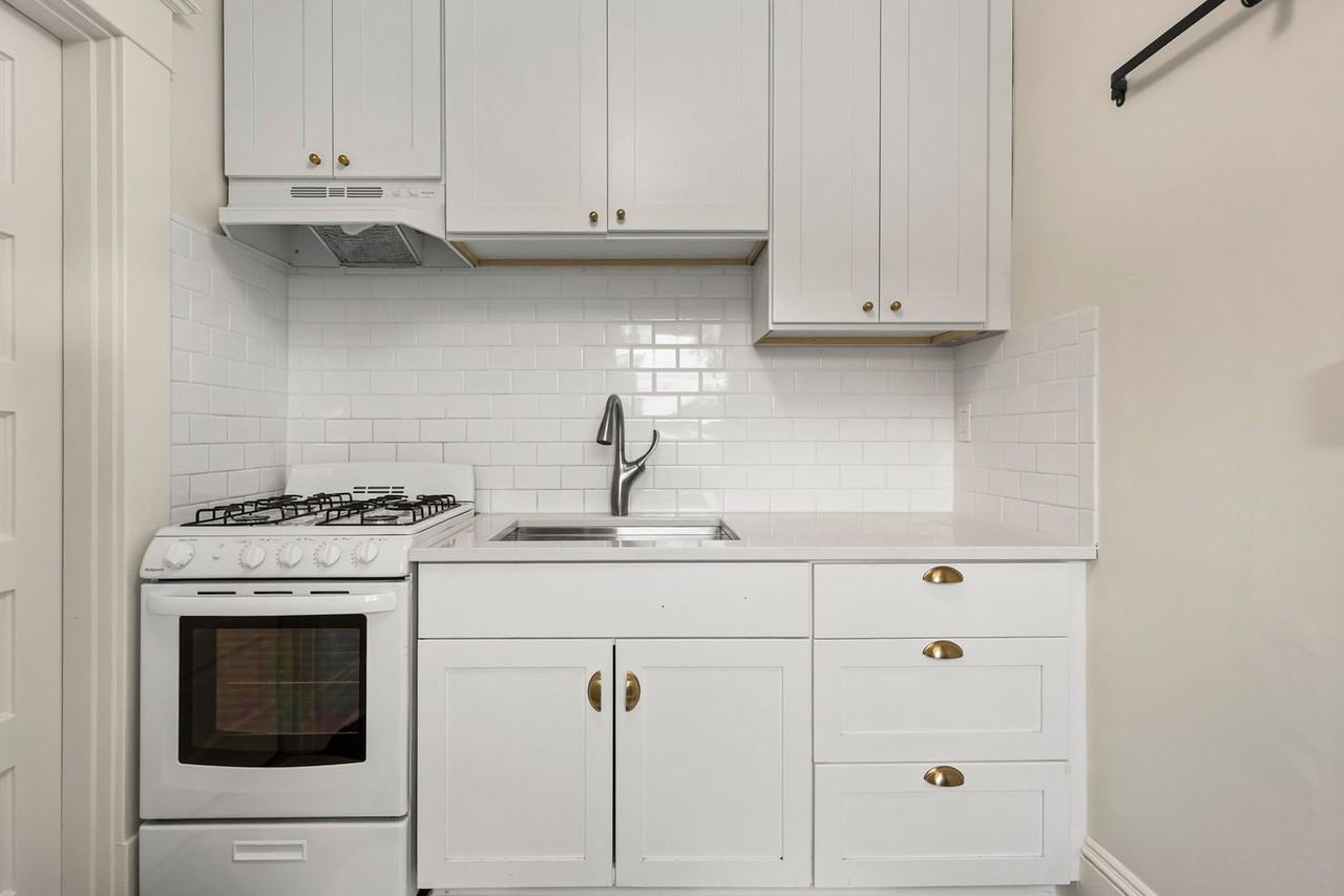 1231 Nw 25th Ave #3 - Photo 5 of 19