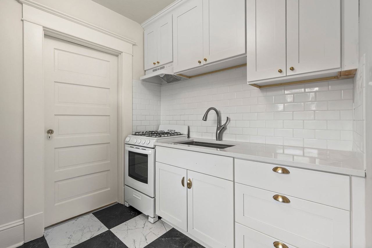 1231 Nw 25th Ave #3 - Photo 7 of 19