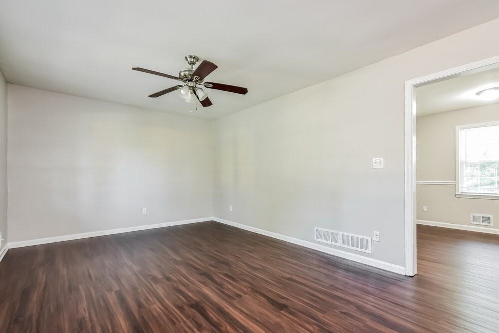 4232 Newcomb Rd - Photo 4 of 17