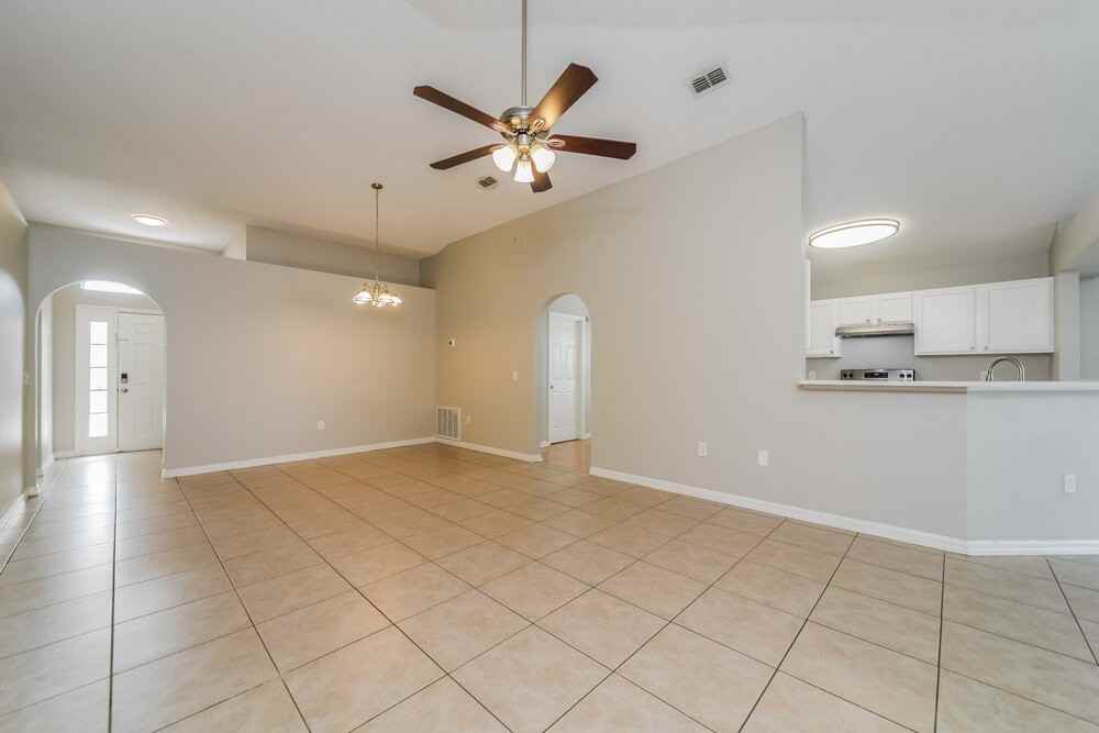 2122 Marisol Loop - Photo 4 of 16