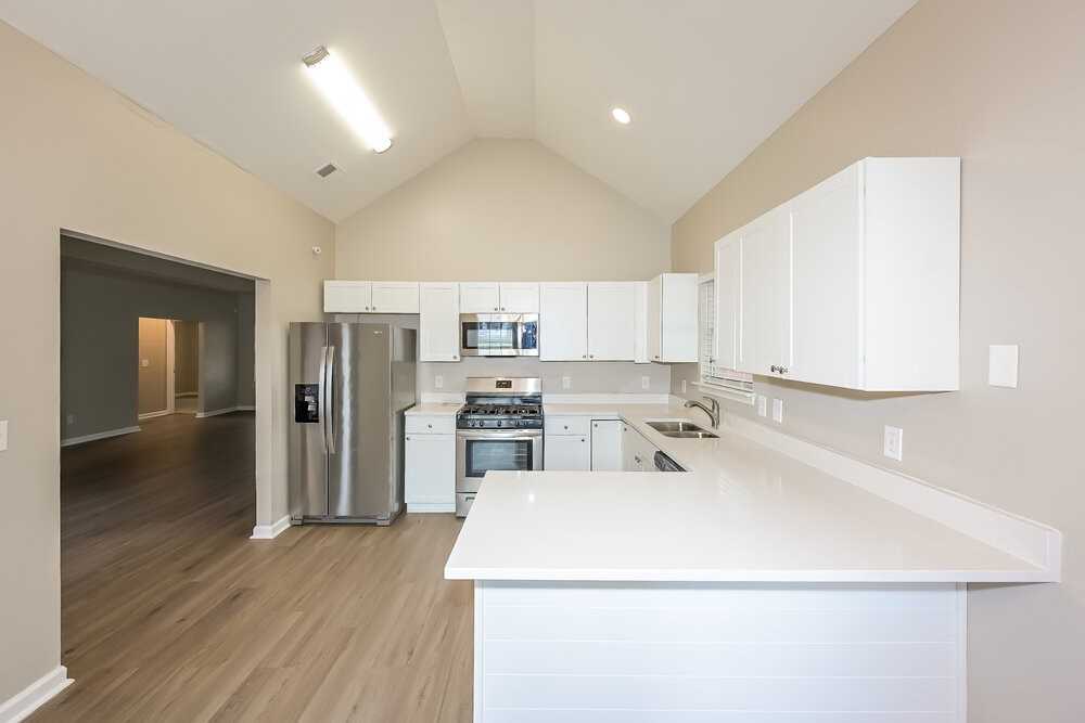100 Coldwater Dr - Photo 7 of 16