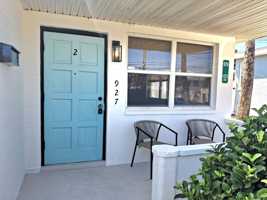 featured image of 927 N Grandview Ave
