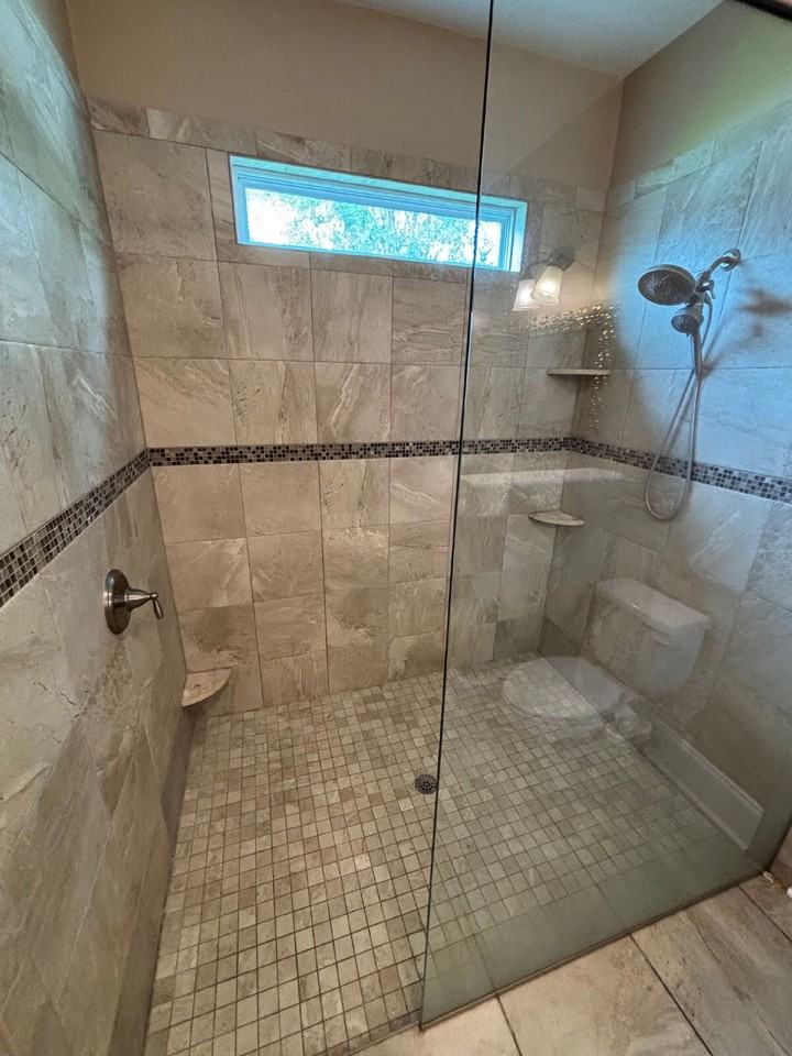 3170 Duxbury Ln - Photo 7 of 27
