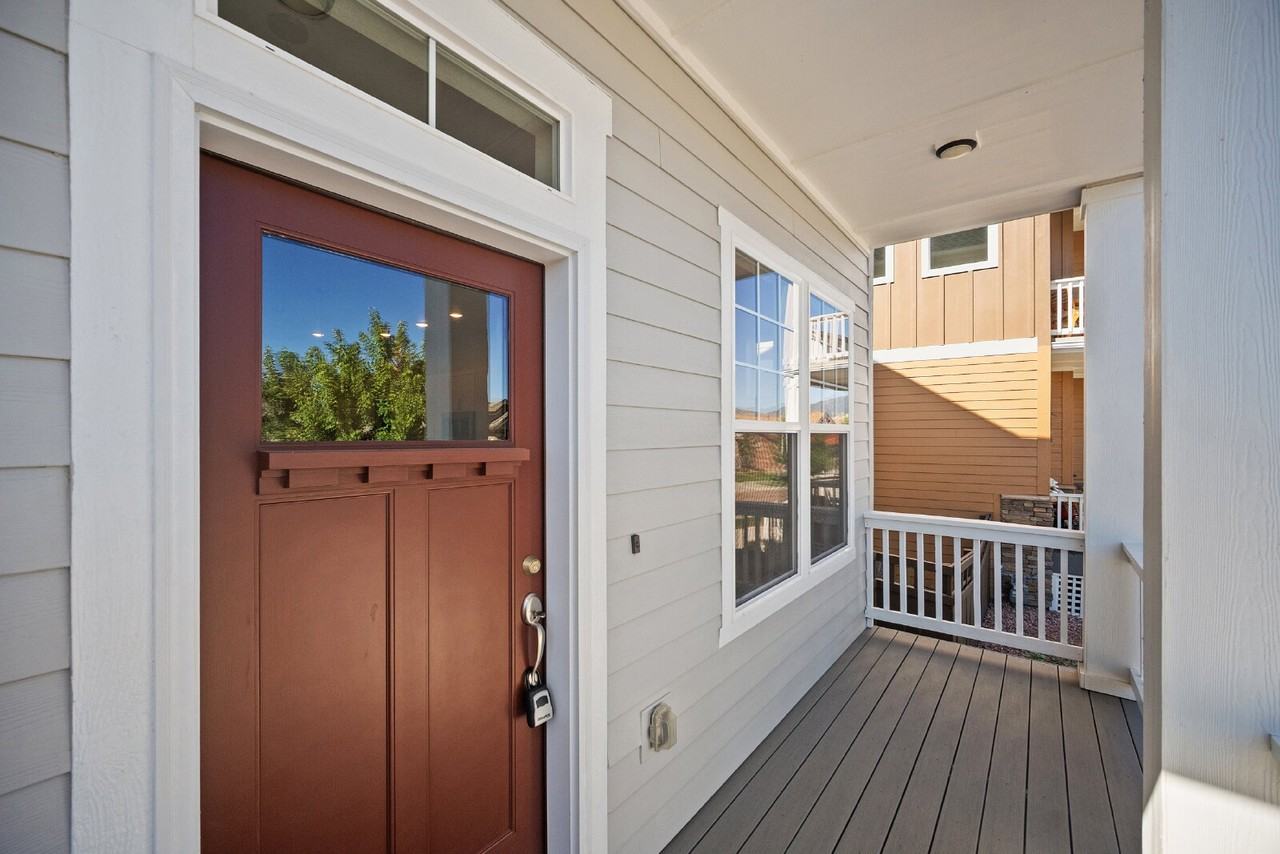 108 N Olympian Dr - Photo 3 of 50