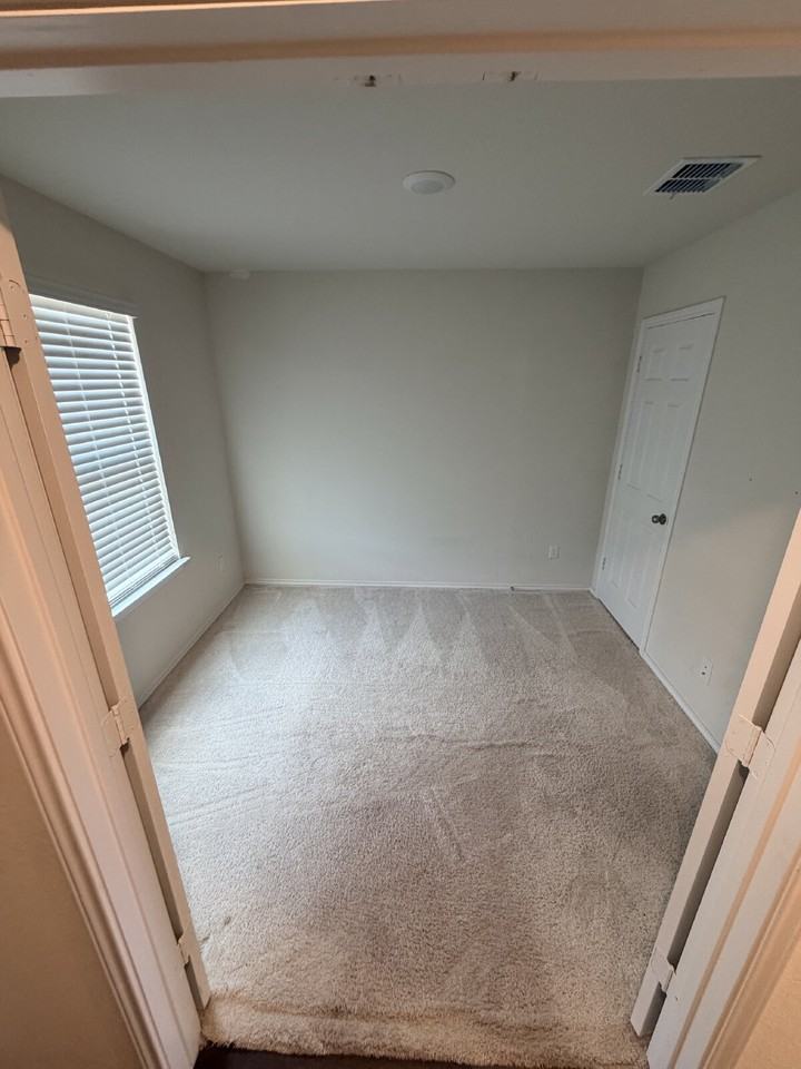 631 Wild Olive Way - Photo 5 of 15