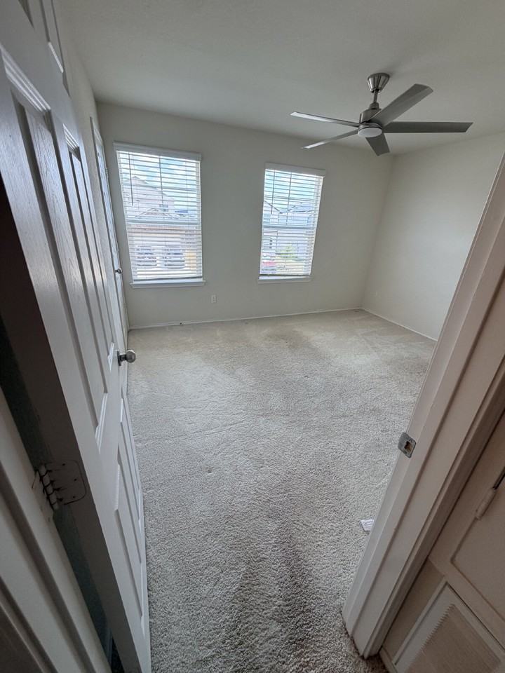 631 Wild Olive Way - Photo 7 of 15