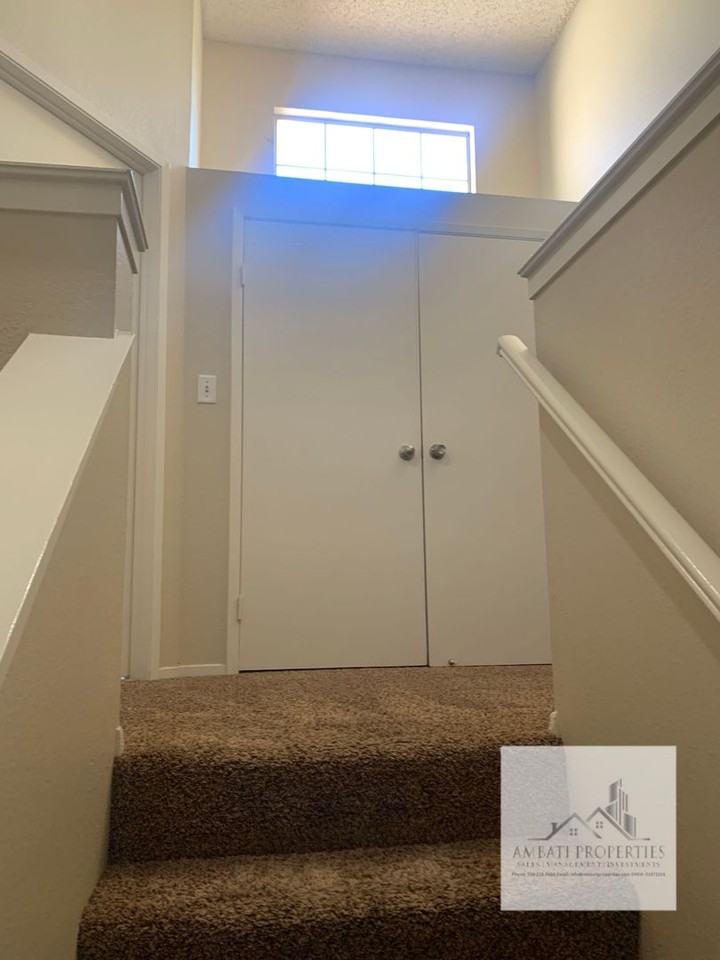 1703 E Eclipse Ave - Photo 4 of 27