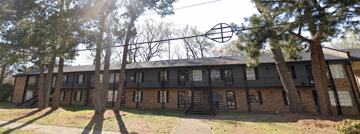featured image of 2783 Beverly Hills Rd