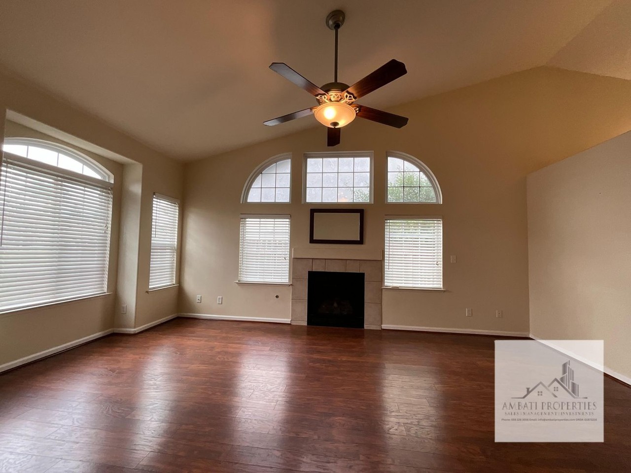 2820 E Eclipse Ave - Photo 3 of 17