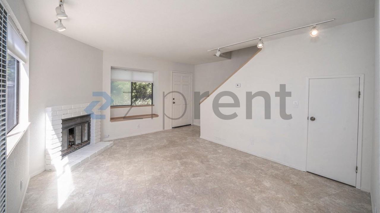 870 30th Ave - Photo 5 of 26