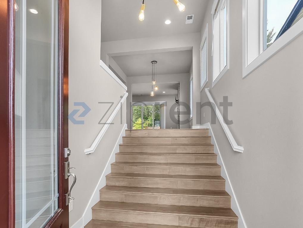 13414 183rd Avenue Ct E - Photo 2 of 32