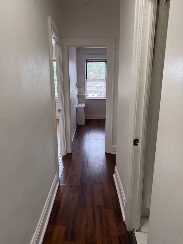 63 Woodhaven Blvd #2F - Photo 2 of 8