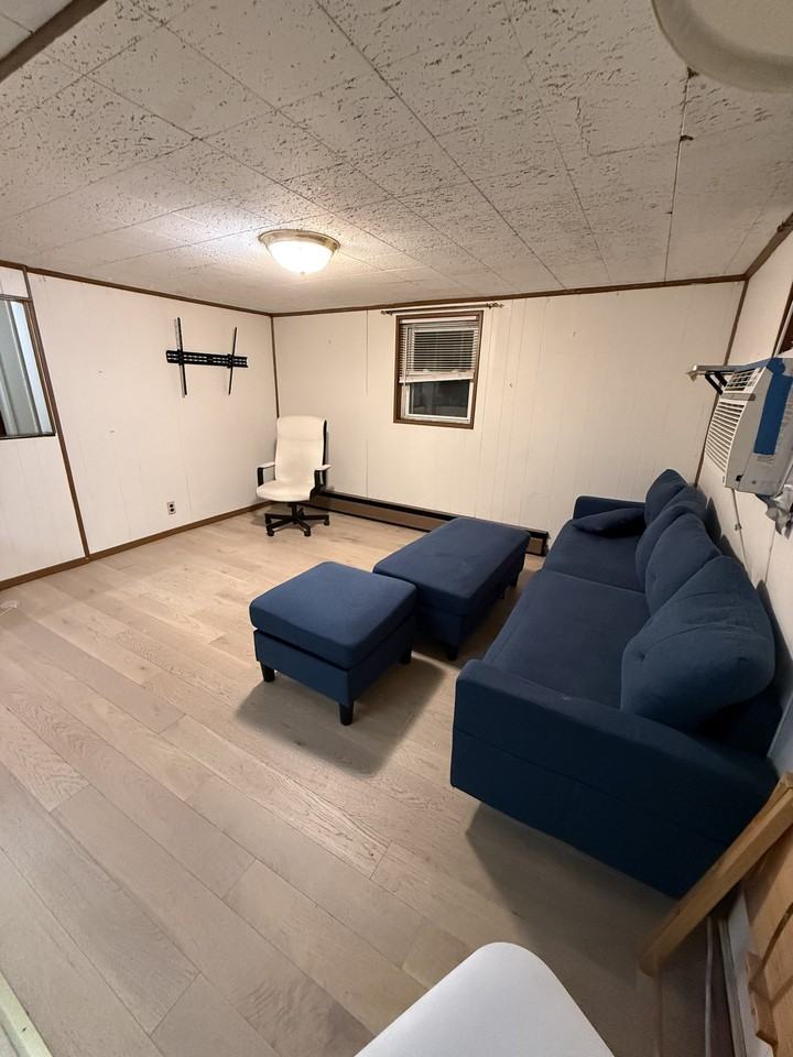 1590 Mace Ave - Photo 2 of 7
