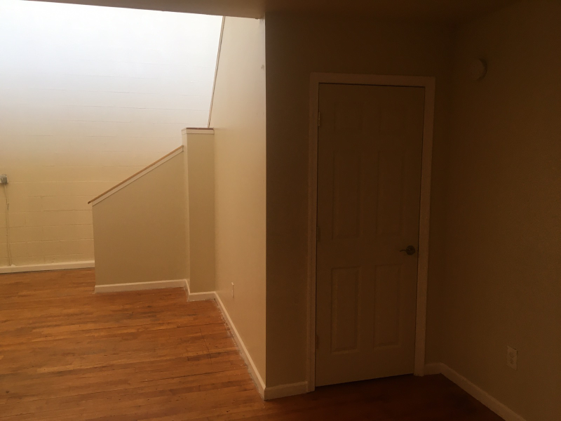 1415 Kemper St - Photo 5 of 11